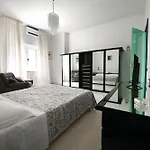 Διαμέρισμα Guesthost - Spacious In Ματέρα