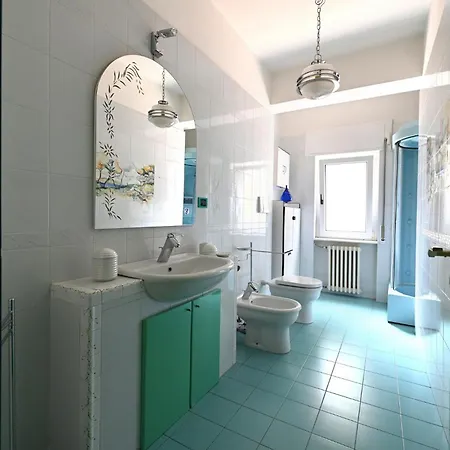 Guesthost - Spacious In * Matera