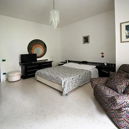 Guesthost - Spacious In ماتيرا