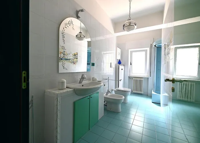 Guesthost - Spacious In * Matera